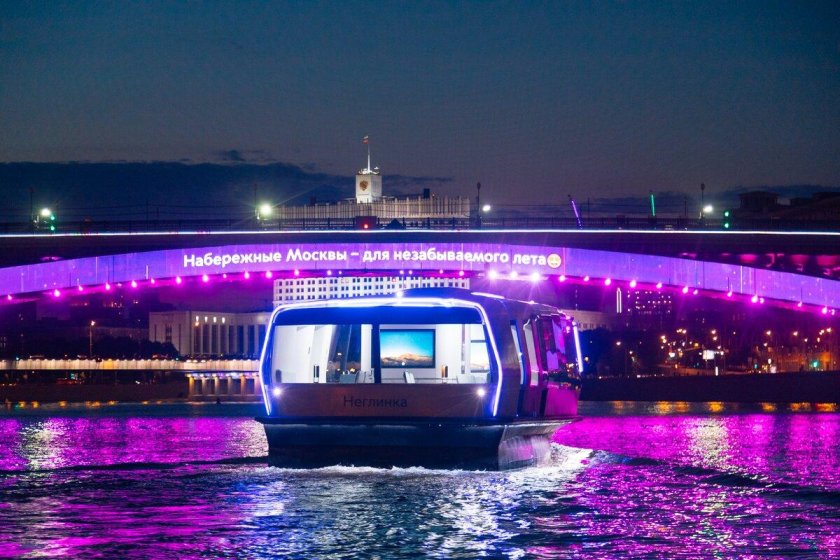 Водный трамвайчик в Москве