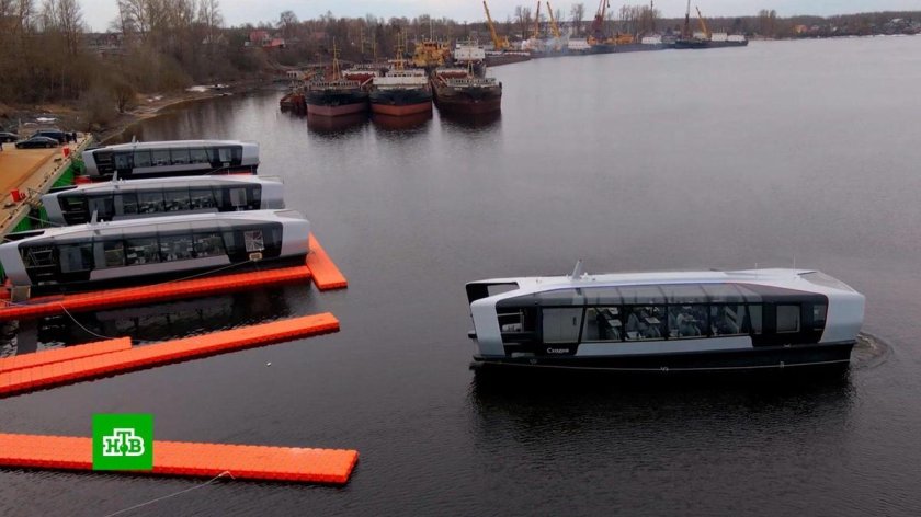 Речной трамвайчик Питер