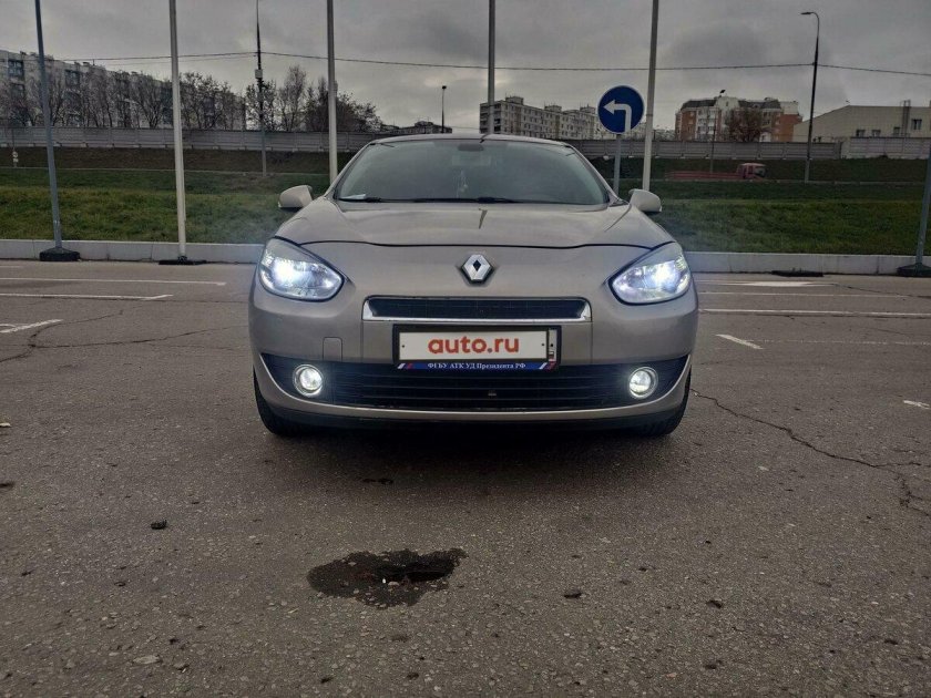 Рено флюенс 2012