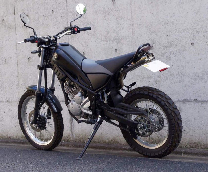 Yamaha xg 250 tricker