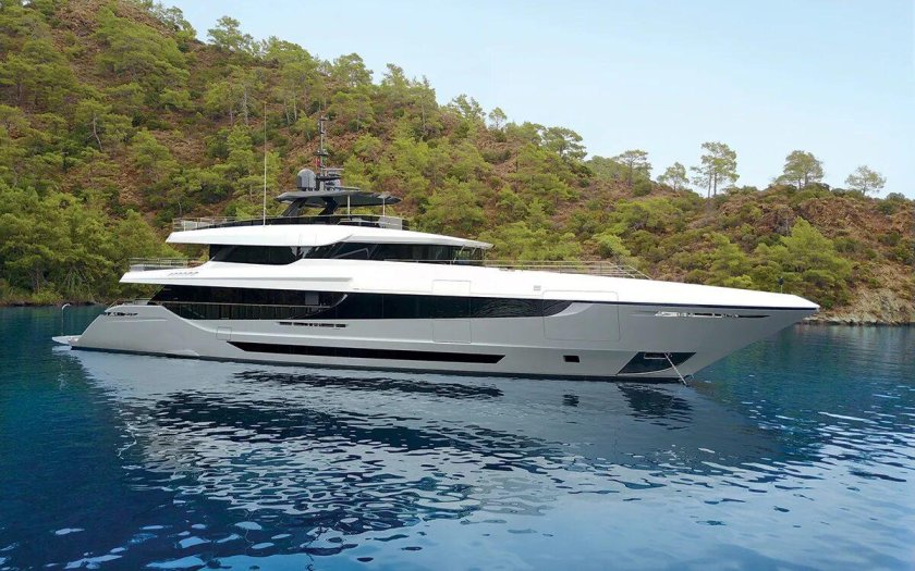 Яхта Mangusta Oceano 43