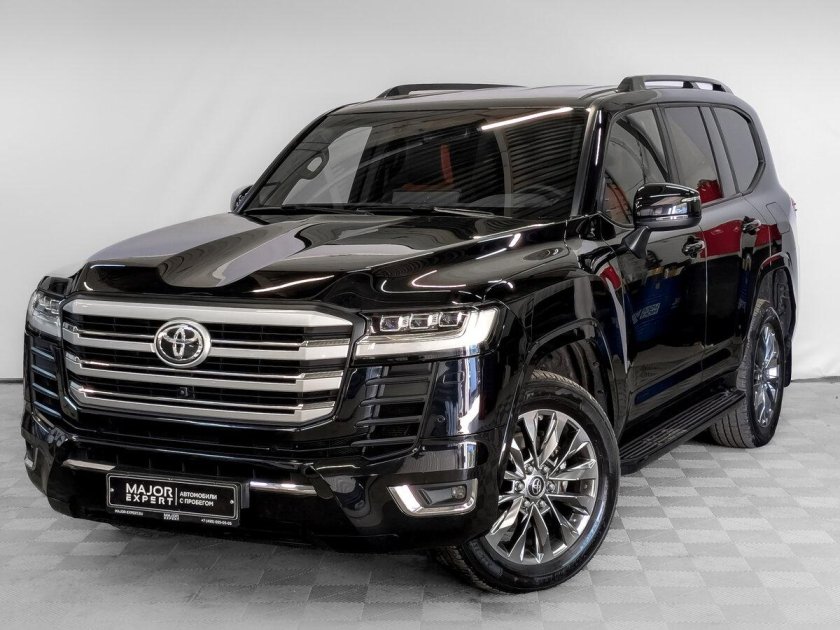 Toyota land cruiser 300