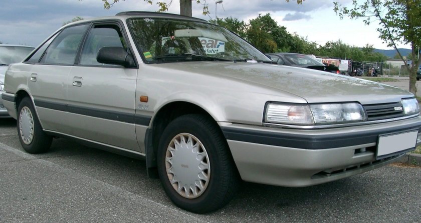 Mazda 626 GD седан