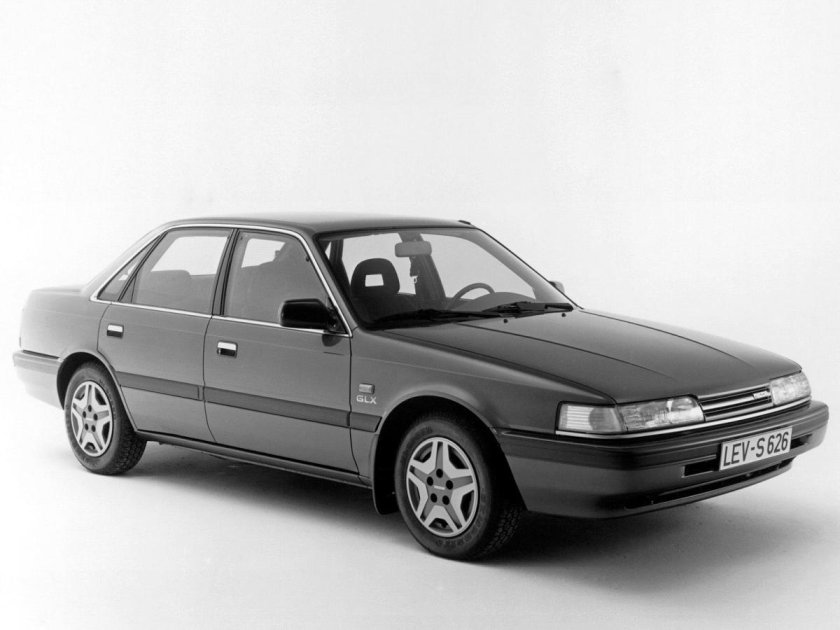 Mazda 626 GD седан