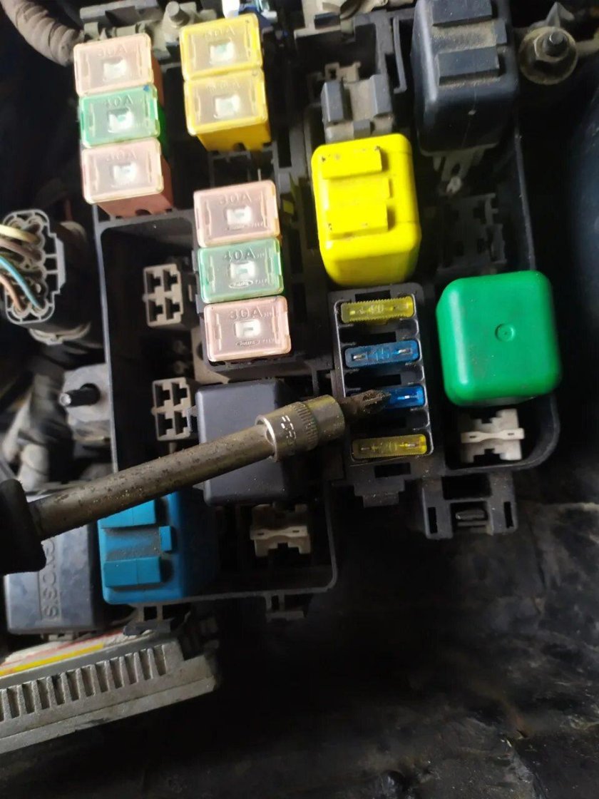 Mazda 6261996 imobilaiser fuse