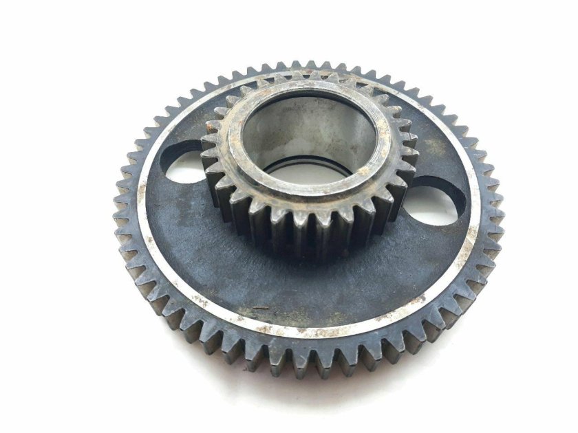 Шестерня ведущая 740-1029114