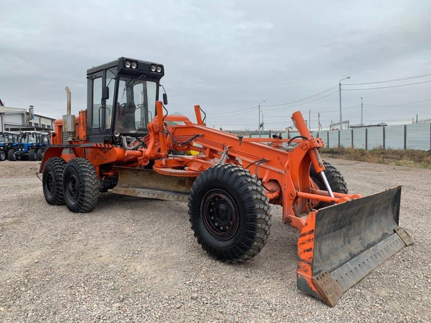 Автогрейдер ДЗ-98