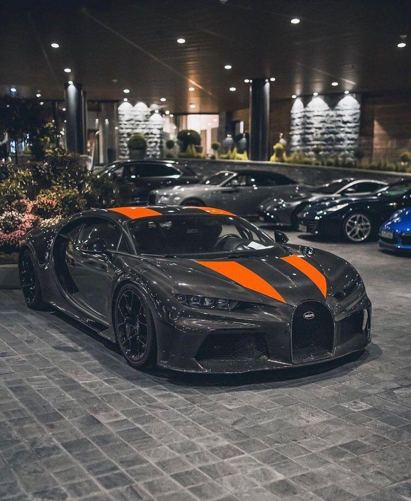 Bugatti Chiron super Sport 300+