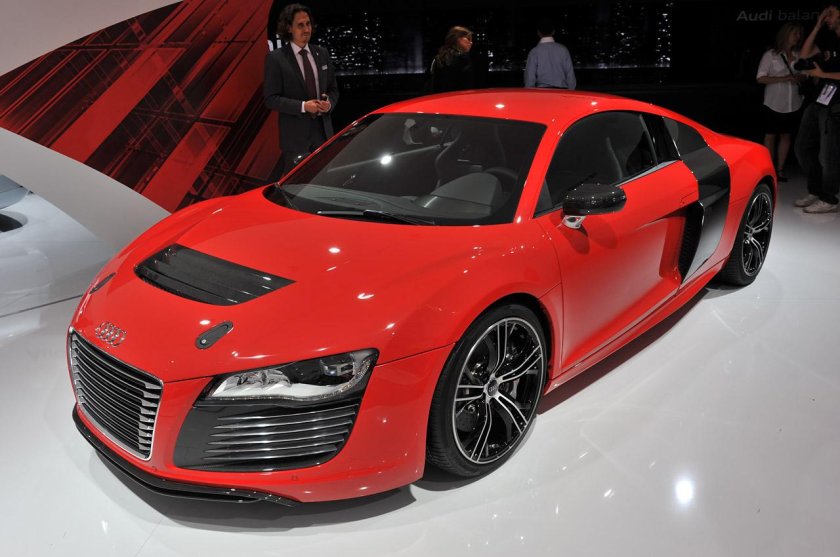 Audi r8 e-tron