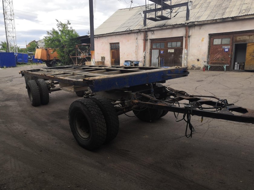Прицеп ГКБ-8350 бортовой