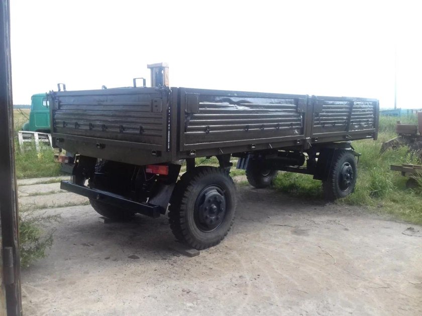 Прицеп бортовой маз 8926
