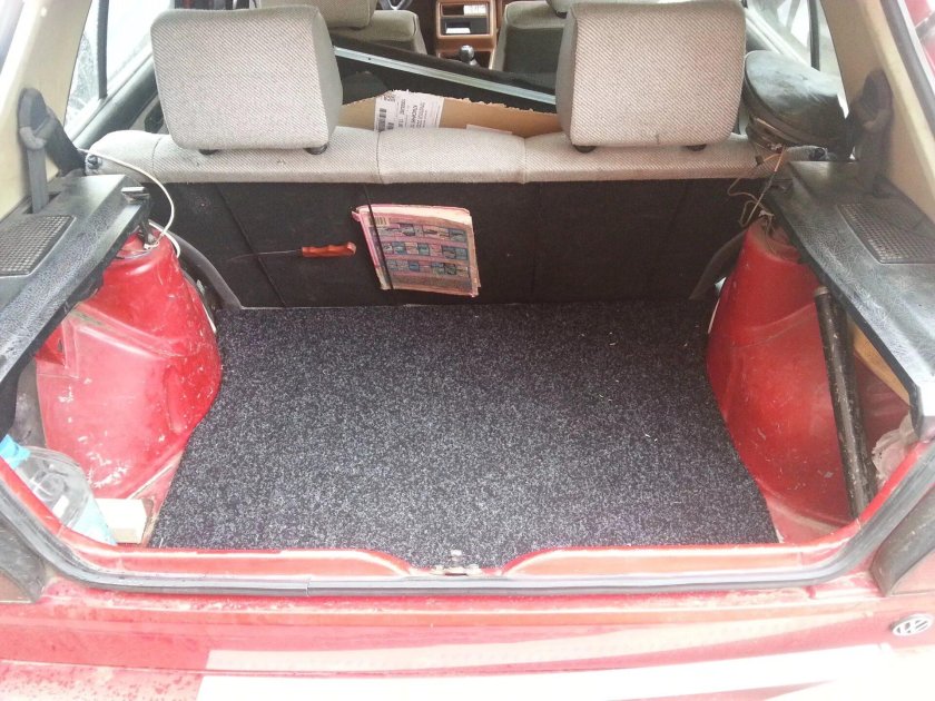 Volkswagen Golf 2 багажник