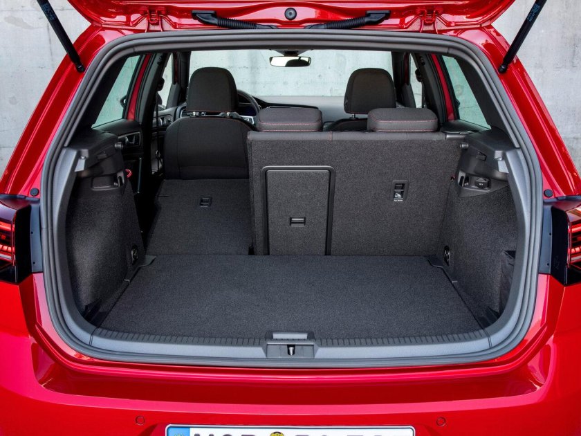 Фольксваген гольф 2020 багажник