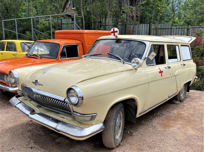 ГАЗ-22 автомобиль