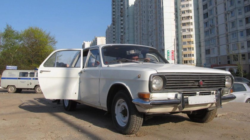 ГАЗ 24 переходная модель