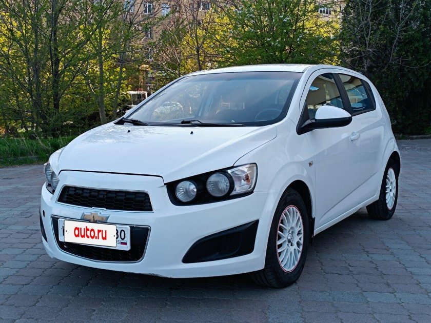 Авео 2014 белый