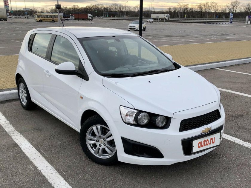 Chevrolet Aveo Hatchback 2012