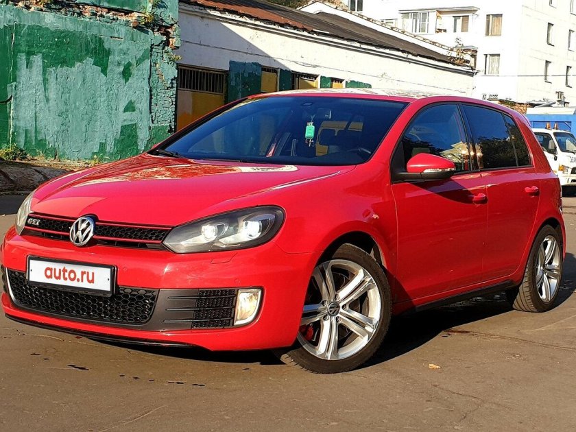 Машина volkswagen golf gti