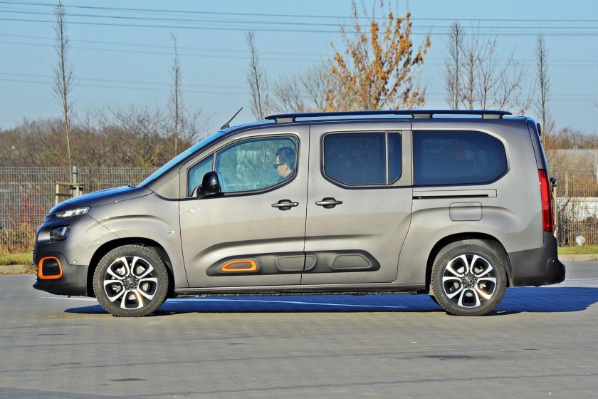 Ситроен Берлинго 2022