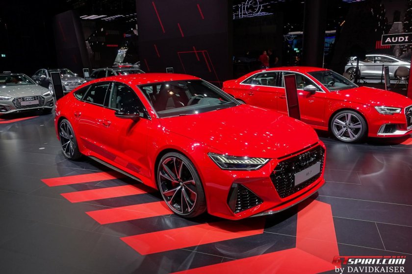 Ауди РС 7 2022