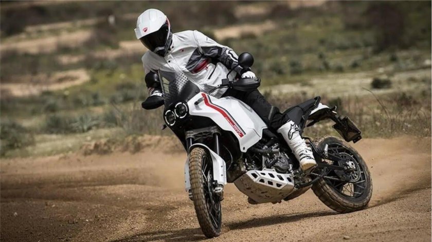 Ducati Desert x