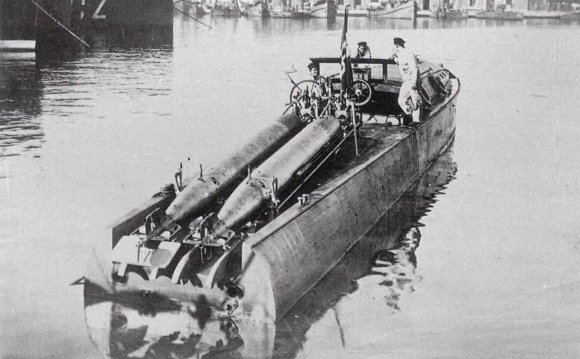 Торпедный аппарат 533 1-н трехтрубный