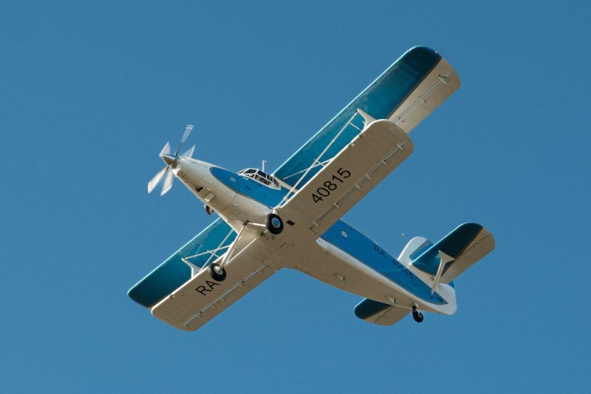 Самолет ан 2