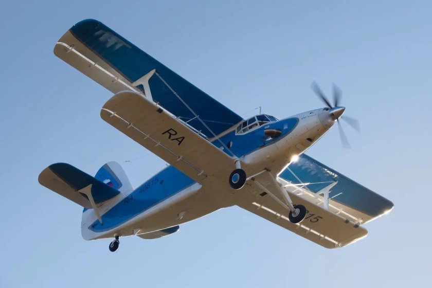 Самолет ан 2