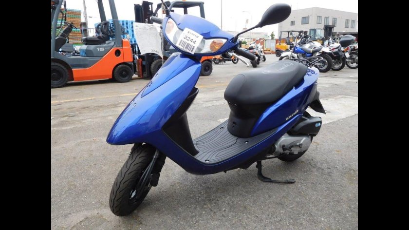Мопед Honda Dio