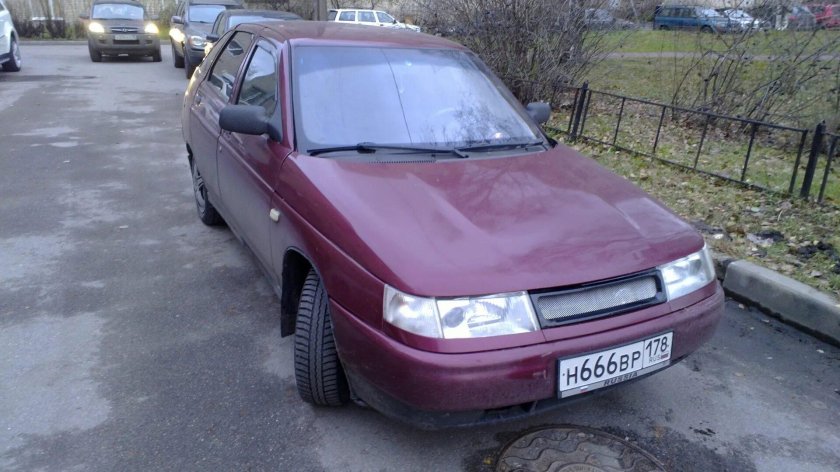 ВАЗ 2112 малиновый металлик