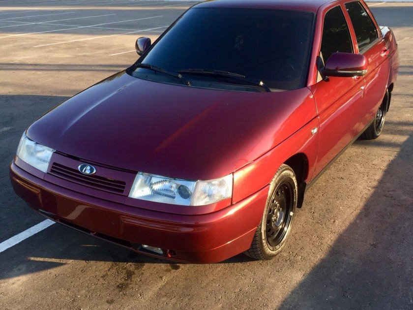 Лада 2110 красная