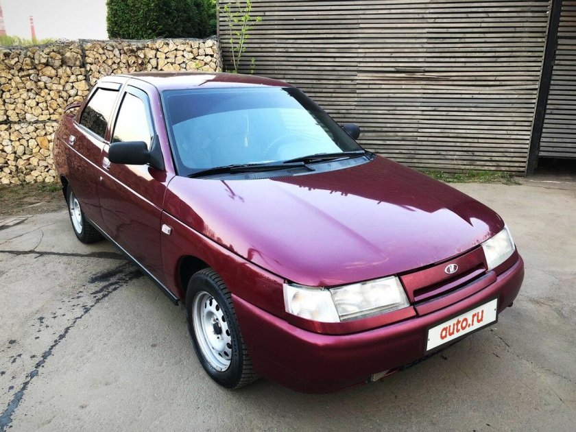 Лада 2110 бордовая