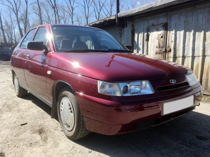 ВАЗ 2112 темно малиновый