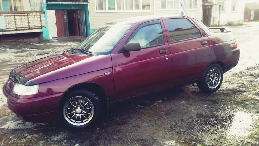 ВАЗ 2110 Вишневая