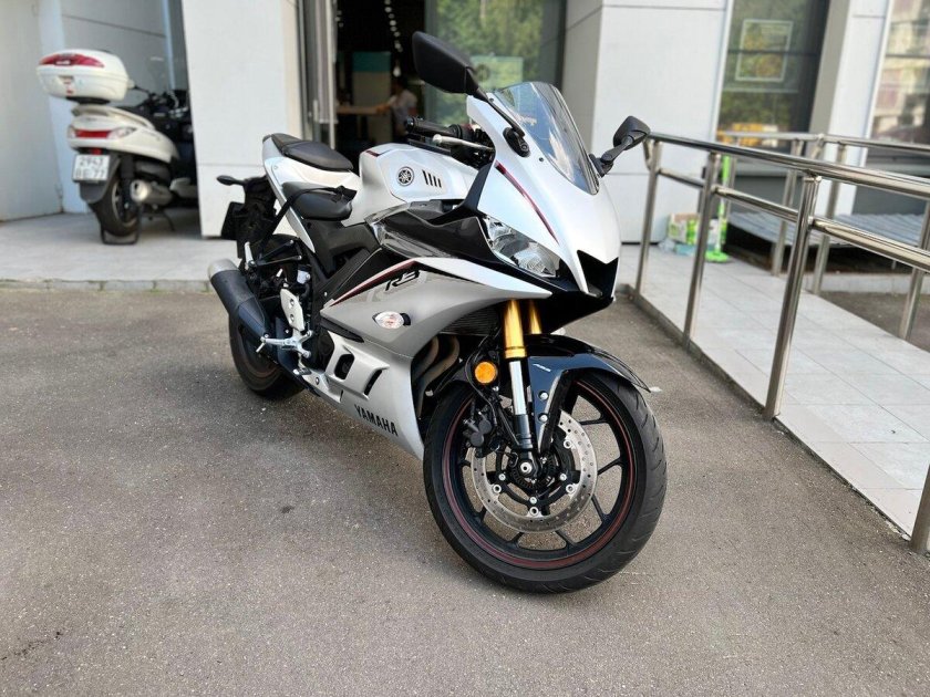 Мотоцикл ямаха r3