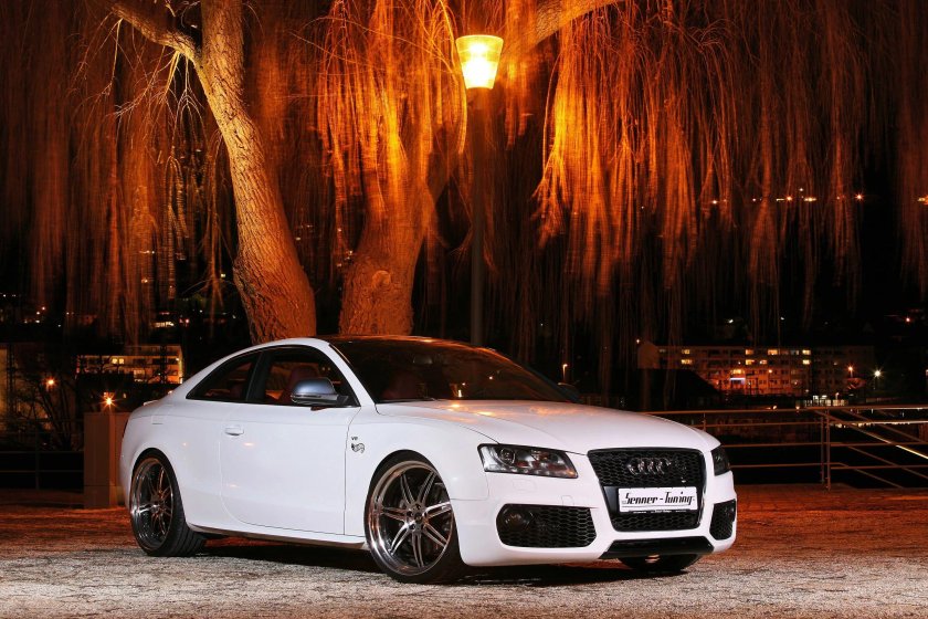 Audi s5 White