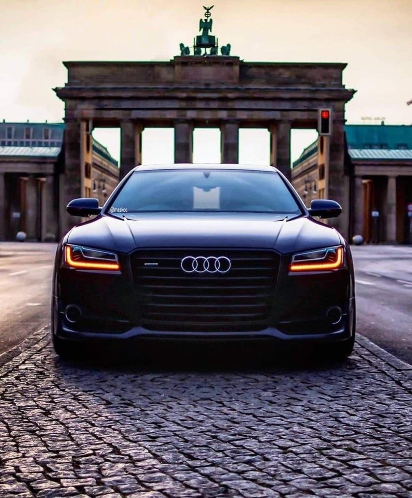 Ауди а7 черная