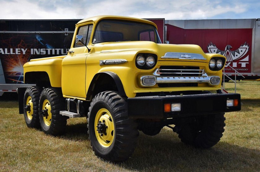 Chevrolet Apache 6x6