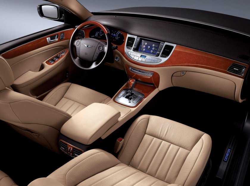 Genesis Hyundai Genesis салон