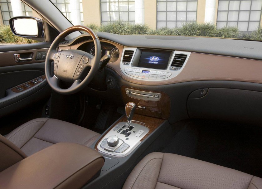 Hyundai Genesis 2009