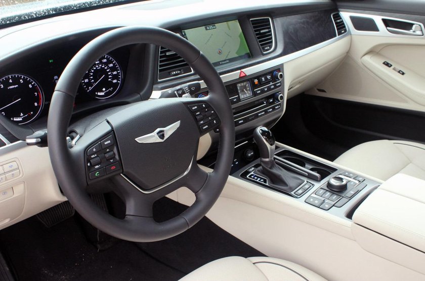 Hyundai Genesis 2014