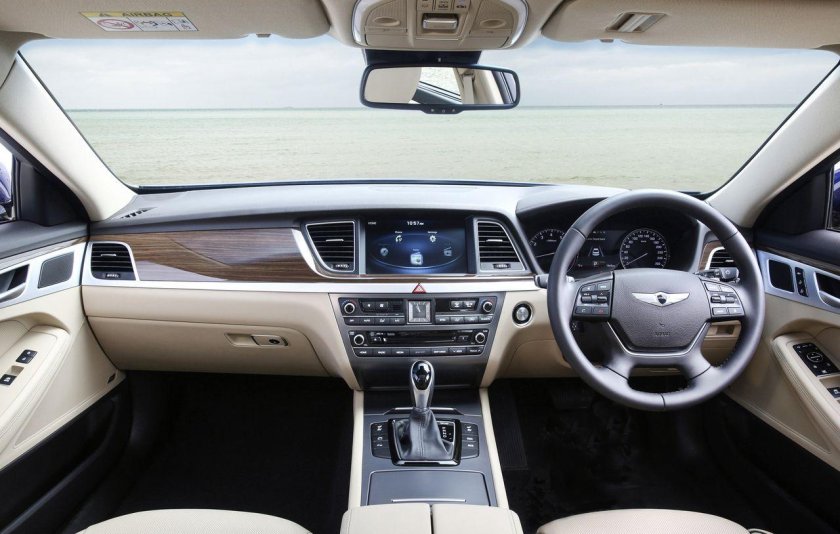 Hyundai Genesis 2014