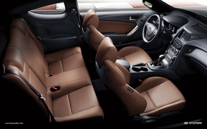 Hyundai Genesis Coupe салон
