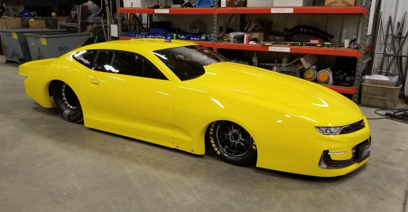 Chevrolet Camaro Drag Race