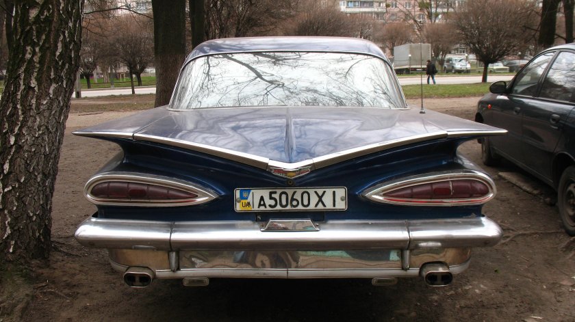 Шевроле 1959 года с плавниками