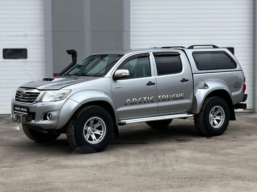 Тойота хайлюкс арктик