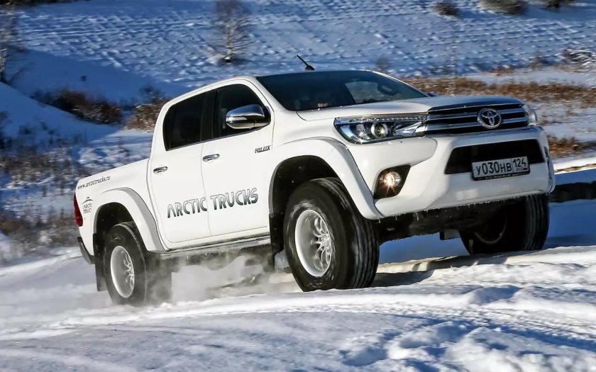 Тойота Хайлюкс 2020 Арктик трак