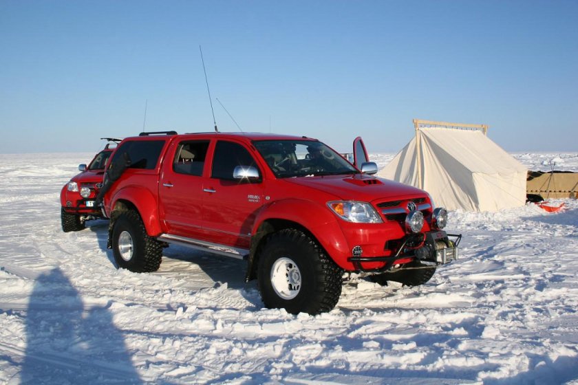 Toyota Hilux Arctic