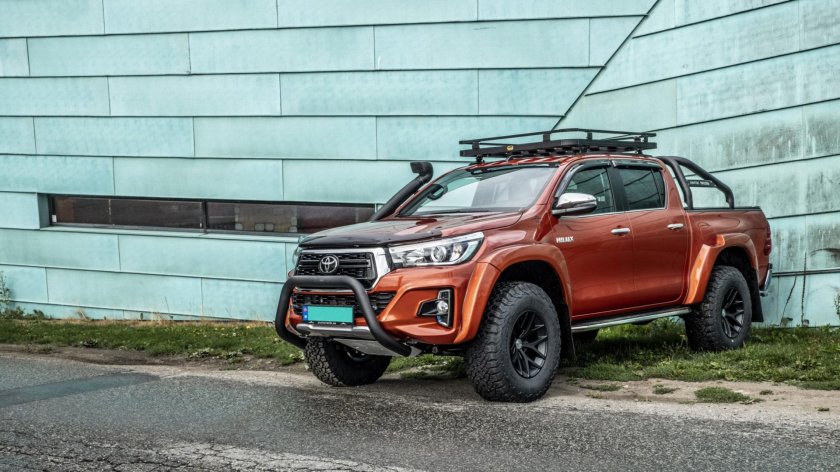 Toyota Hilux Arctic Trucks at35 2020