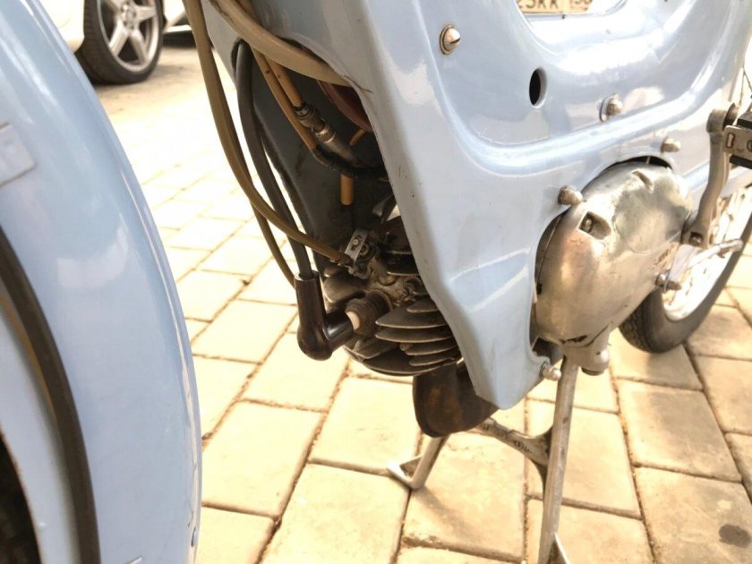 Ява Яветта 551